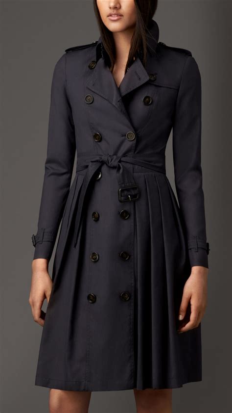 why would someone pay 550 for burberry trench coat|burberry full length trench coat.